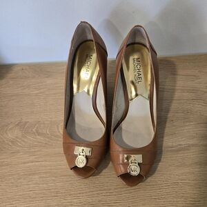 Michael Kors Hamilton Brown Wedge Heels Size 8.5